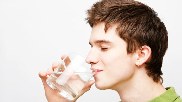 ดื่มน้ำดูแลผิวในหน้าหนาว วิธีรักษาสุขภาพ
